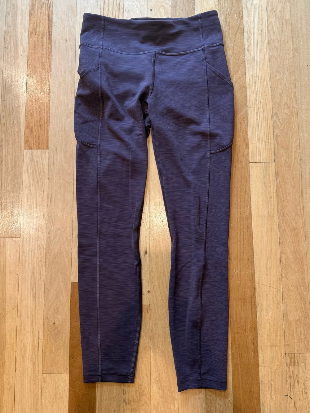 Lululemon Women’s High-Rise Leggings in Deep Plum, size 6